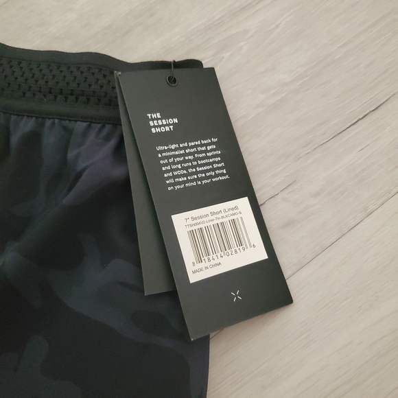 Ten Thousand Co. The Session Short - Picture 4 of 6